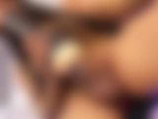 isabigsquirt's Live Sex Cam Show