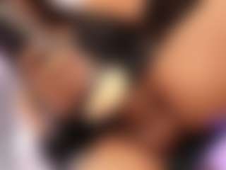 isabigsquirt's Live Sex Cam Show