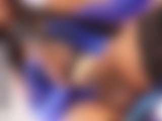 isabigsquirt's Live Sex Cam Show