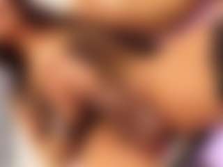 isabigsquirt's Live Sex Cam Show