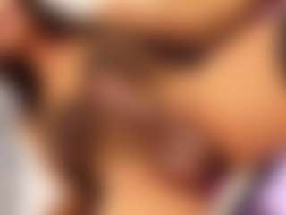 isabigsquirt's Live Sex Cam Show