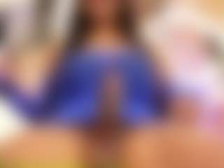 isabigsquirt's Live Sex Cam Show
