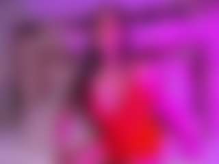 Live cam show with thalia-nichols - Tease on TeamSkeetLive