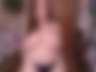 Live cam show with alicecutewhip - Moaning on Camsoda