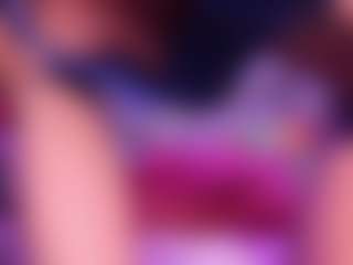 Live cam show with Ana-Foxx - Gamer Mature on realtime-chat