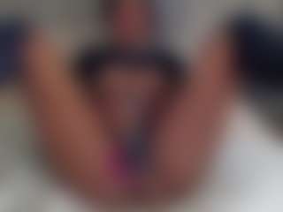 Perfect Latin Aura's Live Sex Cam Show