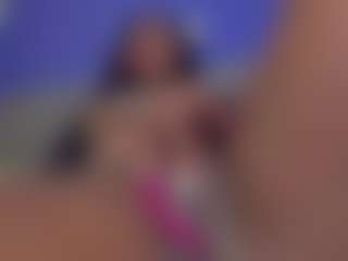 Live cam show with Perfect Latin Aura - Solo on madthumbs