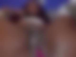 Perfect Latin Aura's Live Sex Cam Show