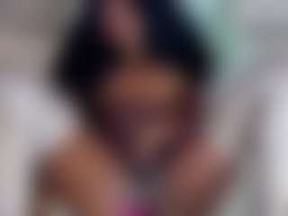 Perfect Latin Aura's Live Sex Cam Show