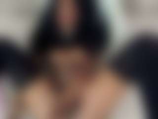 Perfect Latin Aura's Live Sex Cam Show