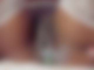 Live cam show with AuraEbony - Roleplay on makecum.org