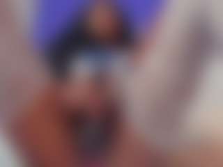 AuraEbony's Live Sex Cam Show