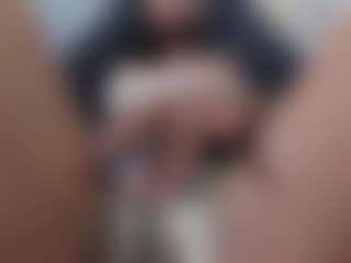 Live cam show with AuraEbony - Roleplay on Mixed Magazine Live