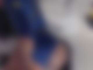 Live cam show with AuraEbony - Cute on Hubzter Live