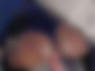 Live cam show with AuraEbony - Cute on StripNow