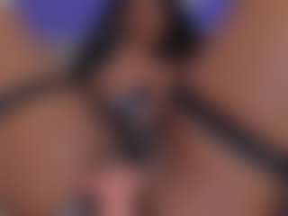 AuraEbony's Live Sex Cam Show