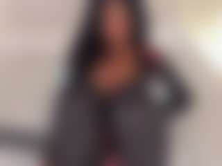 AuraEbony's Live Sex Cam Show