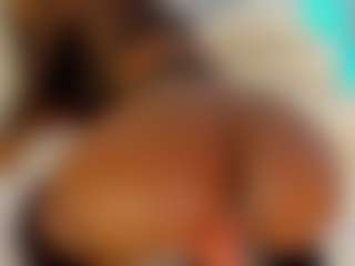 AuraEbony's Live Sex Cam Show