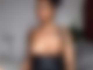 Live cam show with dolly360 - Brown Hair on Gym Cam Girls
