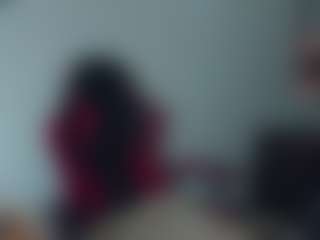 Live cam show with HoneyLuxe - Smoking on Camsoda