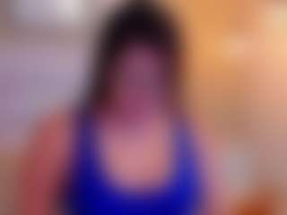 Live cam show with Melanie-hillz - Chubby on AdultVida.com