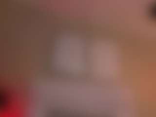 Live cam show with Melanie-hillz - Butt Plug on Camsoda