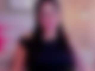 Live cam show with Melanie-hillz - Blowjob on 1on1-livenow