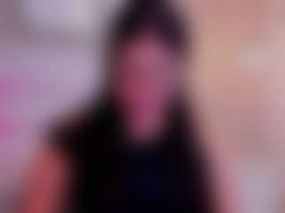 Live cam show with Melanie-hillz - Small Tits on camgirlchat.live