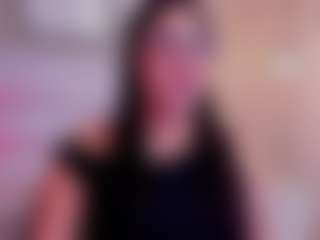 Live cam show with Melanie-hillz - Blowjob on makecum.org