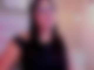 Live cam show with Melanie-hillz - Small Tits on googirlz