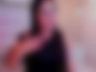 Live cam show with Melanie-hillz - Natural on infinitiblacc.com