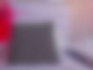 Live cam show with Melanie-hillz - Butt Plug on xDating