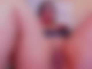 Live cam show with Melanie-hillz - Butt Plug on ObeyMaria