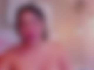 Live cam show with Melanie-hillz - Butt Plug on LiveSexCams6