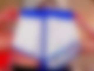Live cam show with Melanie-hillz - Petite on Camsoda