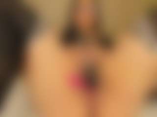 Live cam show with Melanie-hillz - Small Tits on Soda Cam