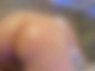 Melanie-hillz's Live Sex Cam Show