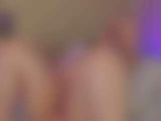 Live cam show with Melanie-hillz - Butt Plug on Camsoda