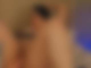 Live cam show with Melanie-hillz - Chubby on Dare Cams