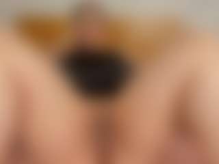 Live cam show with Melanie-hillz - Chubby on madthumbs