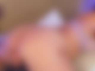Live cam show with Melanie-hillz - Curvy Small Tits on Camsoda