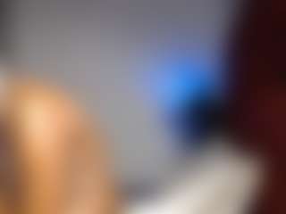 Live cam show with Spicy247 - Ebony Teen (18+) on livesuperchat.net
