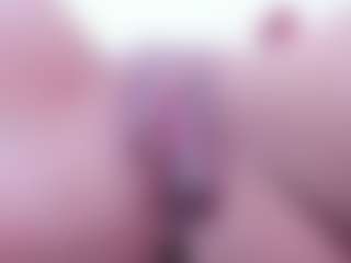 Live cam show with brigith05 - Normal on CamClone