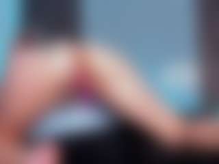 Live cam show with Maye-Wells - Domination on Camsoda