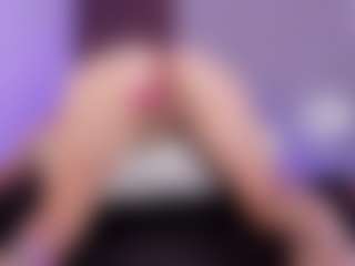 Live cam show with Maye-Wells - Fuck Machine on Fit Hotties