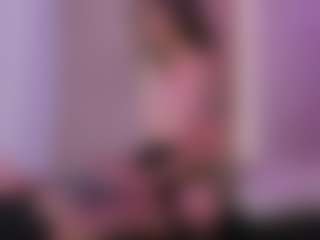 Live cam show with Maye-Wells - Nipple Piercings on Streamer API