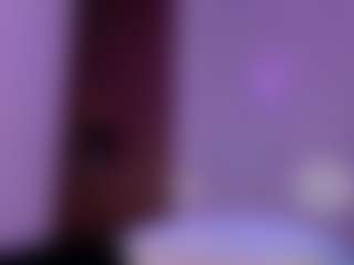 Live cam show with Maye-Wells - Domination on Camsoda