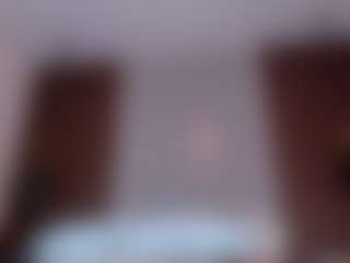 Live cam show with Maye-Wells - Dirty Talk on Fling VIP Chat