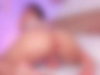 melanie-jeannn's Live Sex Cam Show