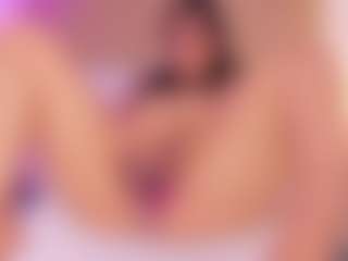 Live cam show with melanie-jeannn - Camel Toe on Dare Cams